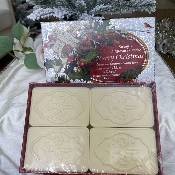 Set 4 Bars Fiorentino Christmas Soap 4.40 Oz Each Florence Italy - Picture 4 of 7